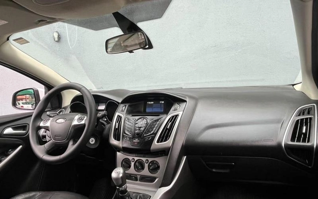 imagem-https://www.socarrao.com.br/sc-vehicle-images-prod/3918580/1789676315032-8449197_3_B_7bbcb5476f.jpeg