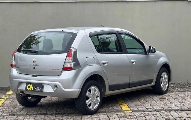 imagem-https://www.socarrao.com.br/sc-vehicle-images-prod/3918617/1789676409647-8413093_1_B_bc54fa7b7c.jpeg