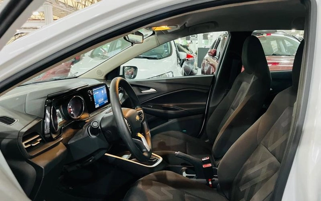 imagem-https://www.socarrao.com.br/sc-vehicle-images-prod/3918678/1789676494555-8477026_10_B_882ec002e4.jpeg