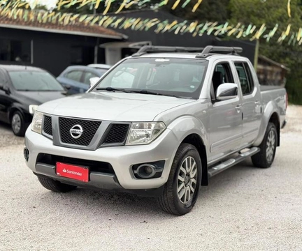 Nissan Frontier 2014 Prata — foto 1 de 3