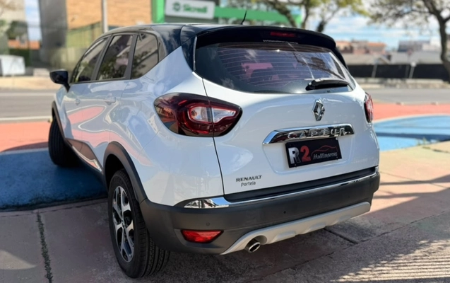 imagem-https://www.socarrao.com.br/sc-vehicle-images-prod/3918992/1789677062188-O6xZbfFmFhG20iVKVBWdyqf3jqKCdDKx.jpg