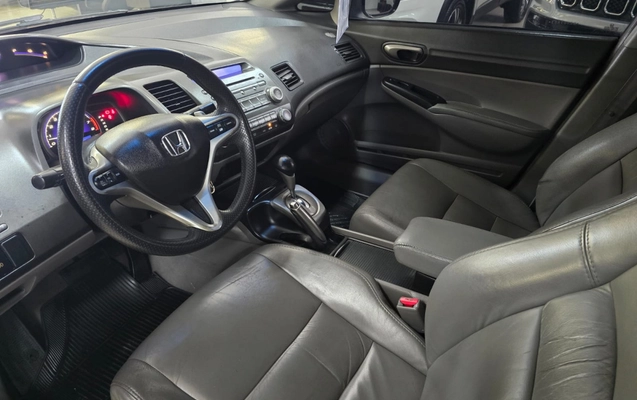 imagem-https://www.socarrao.com.br/sc-vehicle-images-prod/3919052/1789677161102-HszfYAWoK32eJ37zRdQPg81CIYClVlOE.jpg