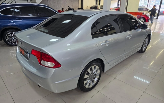 imagem-https://www.socarrao.com.br/sc-vehicle-images-prod/3919052/1789677161103-LrJBznUAkbU7H3may2eyniV8ZKNvpd1k.jpg