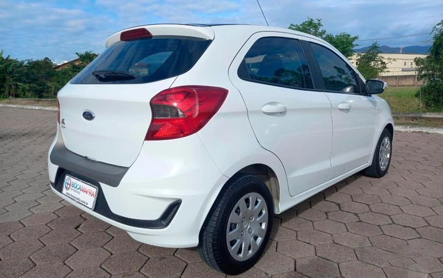 imagem-https://www.socarrao.com.br/sc-vehicle-images-prod/3919317/1789677772457-429fbcc874004ac099dd80d09c76e824_1743529778843.jpg