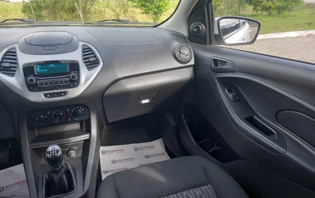 imagem-https://www.socarrao.com.br/sc-vehicle-images-prod/3919317/1789677772464-924ffdad3ff843e384d9a3d488738ad4_1654533810091.jpg