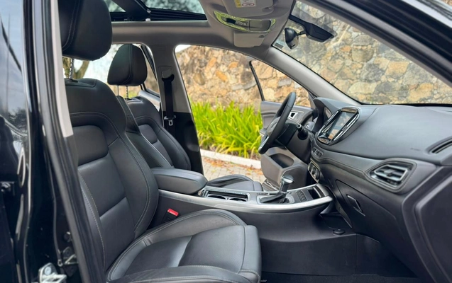 imagem-https://www.socarrao.com.br/sc-vehicle-images-prod/3919463/1789677996033-003_b403ef72d22171cb8ca953c8fe0b164f.jpeg