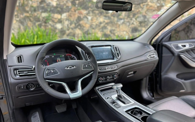 imagem-https://www.socarrao.com.br/sc-vehicle-images-prod/3919463/1789677996035-003_3776674ce11a501417398dab77ff5bd5.jpeg