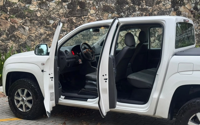imagem-https://www.socarrao.com.br/sc-vehicle-images-prod/3919629/1789678353379-003_78f4dc94a635732bc21da66a233abd7d.jpeg