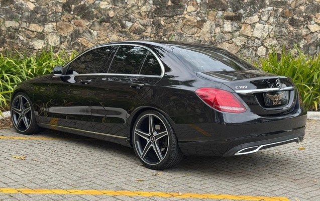 imagem-https://www.socarrao.com.br/sc-vehicle-images-prod/3919739/1789678613510-003_50b3aeeeae5ca341fa58d95e717ae204.jpeg