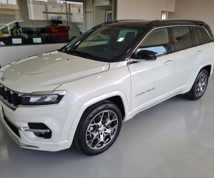 Jeep Commander 2023 Branco — foto 1 de 3