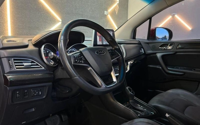 imagem-https://www.socarrao.com.br/sc-vehicle-images-prod/3920141/1790017108588-8488361_0_B_4462424565.jpeg