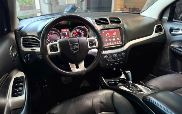 imagem-https://www.socarrao.com.br/sc-vehicle-images-prod/3920174/1789679453965-11_060521.jpg