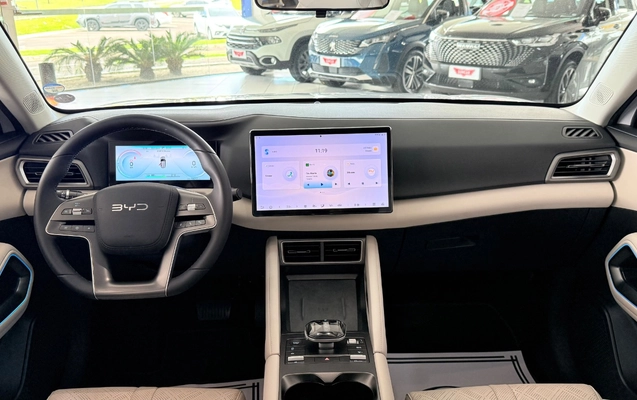 imagem-https://www.socarrao.com.br/sc-vehicle-images-prod/3920204/1789679518451-Y2U2NDU2MjUtZjhhYS00YmRhLTllMDUtOGMxODlhZTExM2IyLmpwZWc.jpeg