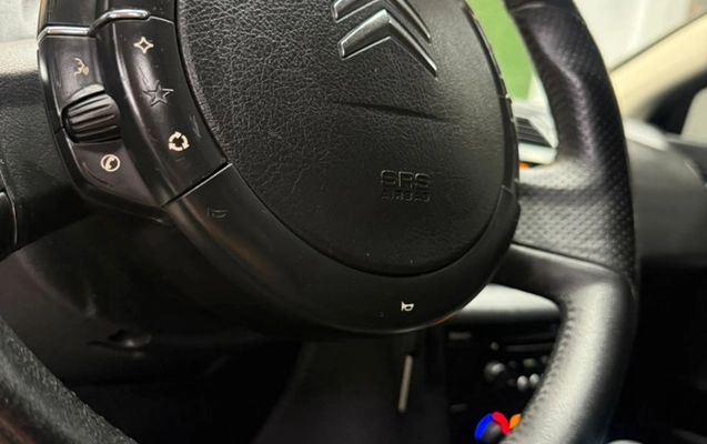 imagem-https://www.socarrao.com.br/sc-vehicle-images-prod/3920205/1789679519432-2SpfKByz7wUrKW77HBQqCNWJMHhzl6x2.jpg