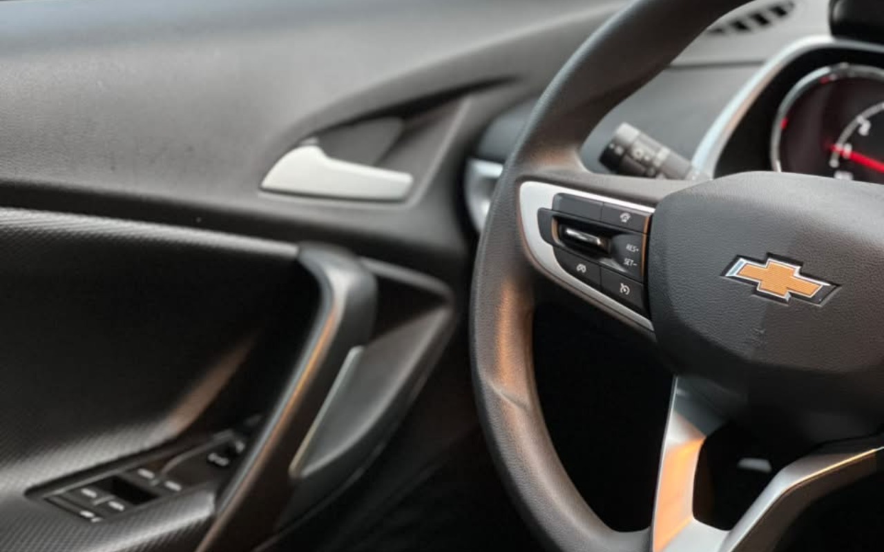 imagem-https://www.socarrao.com.br/sc-vehicle-images-prod/3920793/1789680701794-V2hhdHNBcHAgSW1hZ2UgMjAyNi0wOS0xNyBhdCAxOC4wOS4zNiAoMikuanBlZw.jpeg