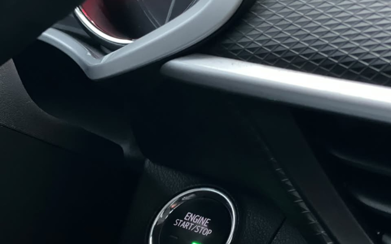 imagem-https://www.socarrao.com.br/sc-vehicle-images-prod/3920793/1789680702305-V2hhdHNBcHAgSW1hZ2UgMjAyNi0wOS0xNyBhdCAxOC4wOS4zOCAoMSkuanBlZw.jpeg