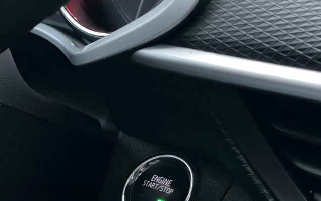 imagem-https://www.socarrao.com.br/sc-vehicle-images-prod/3920793/1789680702305-V2hhdHNBcHAgSW1hZ2UgMjAyNi0wOS0xNyBhdCAxOC4wOS4zOCAoMSkuanBlZw.jpeg