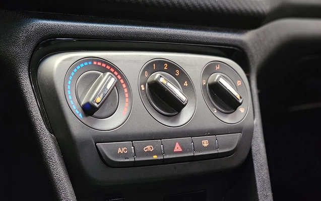 imagem-https://www.socarrao.com.br/sc-vehicle-images-prod/3921316/1789682185041-1_033338.jpg