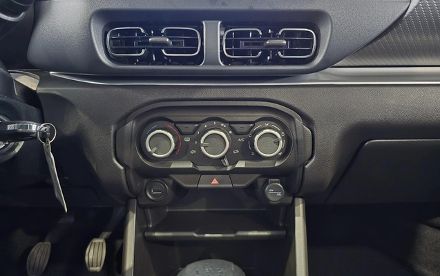 imagem-https://www.socarrao.com.br/sc-vehicle-images-prod/3921917/1789683495442-884f29b1e04048d0a888aeefee218efd_1789682102118.jpg