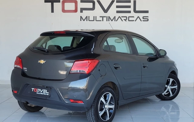 imagem-https://www.socarrao.com.br/sc-vehicle-images-prod/3922667/1789685411297-003_cc23f52a2d17473f2b52a54eae318318.jpg