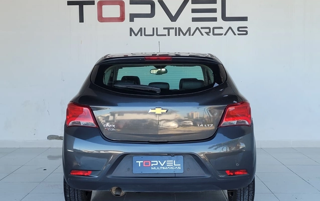 imagem-https://www.socarrao.com.br/sc-vehicle-images-prod/3922667/1789685411304-003_b2df8fb1519133b4efe00869e83325ae.jpg