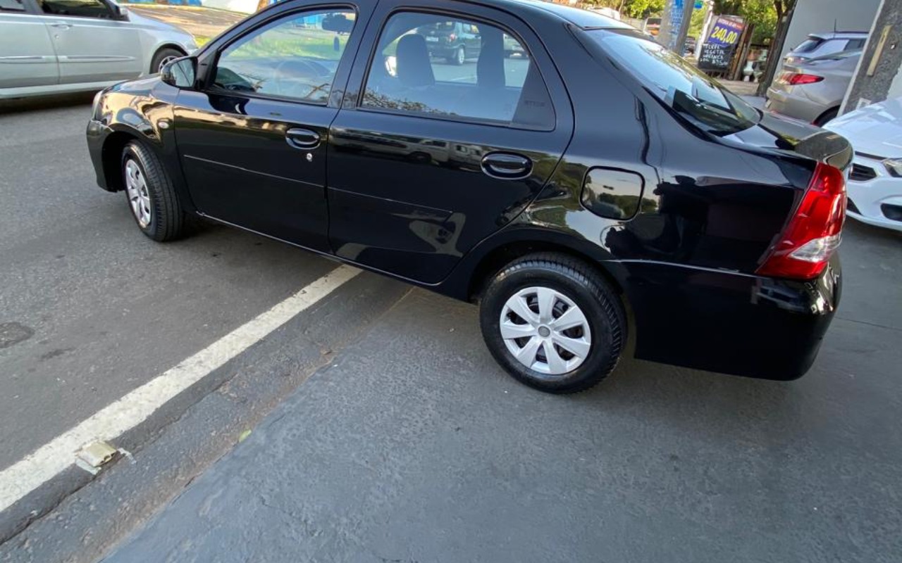 imagem-https://www.socarrao.com.br/sc-vehicle-images-prod/3924156/1789689301570-V2hhdHNBcHAgSW1hZ2UgMjAyNi0wOS0xNyBhdCAxNi41Ni40NTg3LmpwZWc.jpeg