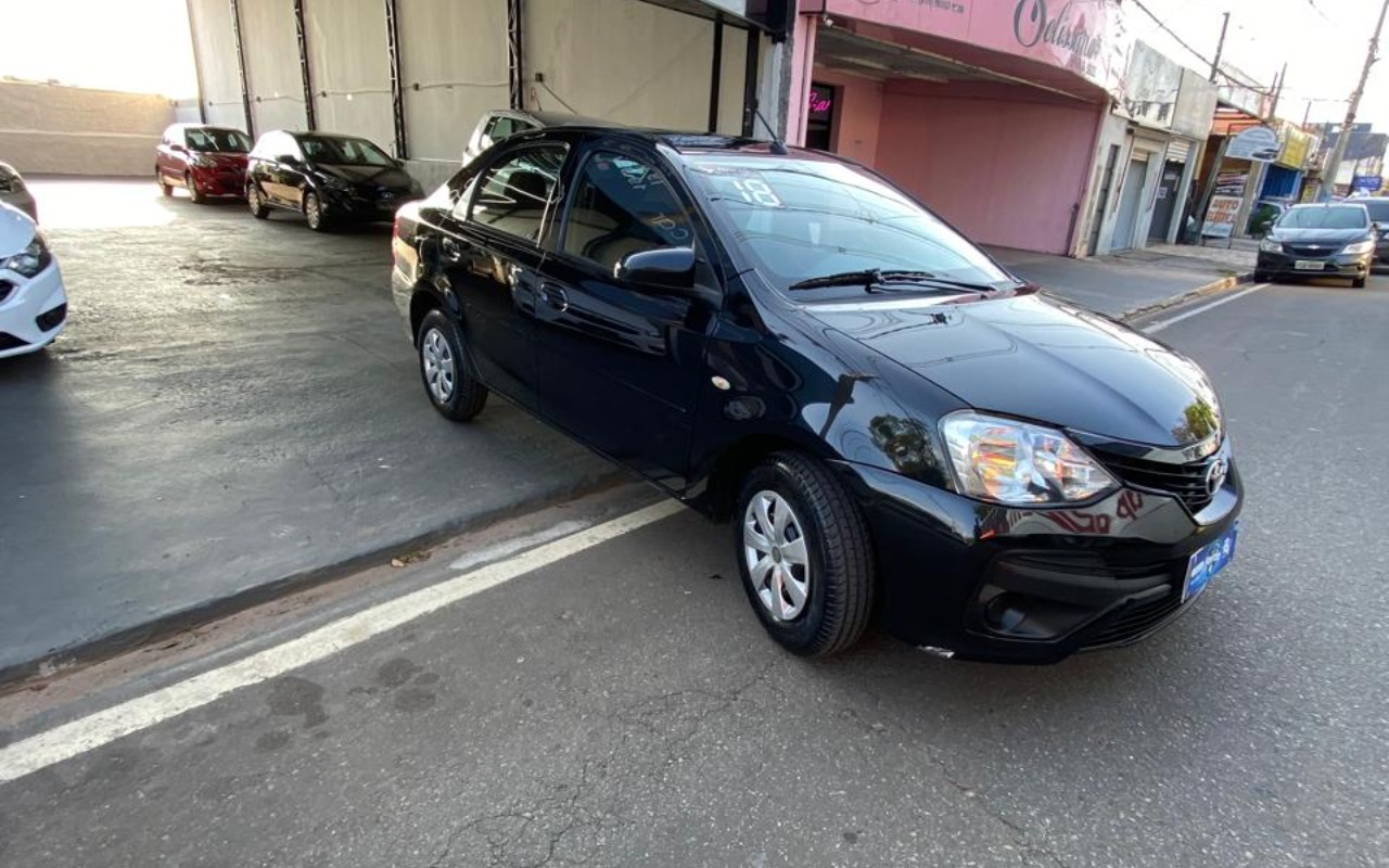 imagem-https://www.socarrao.com.br/sc-vehicle-images-prod/3924156/1789689302047-V2hhdHNBcHAgSW1hZ2UgMjAyNi0wOS0xNyBhdCAxNi41Ni40NC5qcGVn.jpeg