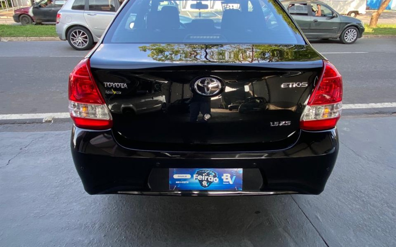imagem-https://www.socarrao.com.br/sc-vehicle-images-prod/3924156/1789689302133-V2hhdHNBcHAgSW1hZ2UgMjAyNi0wOS0xNyBhdCAxNi41Ni40NTk4ODkuanBlZw.jpeg