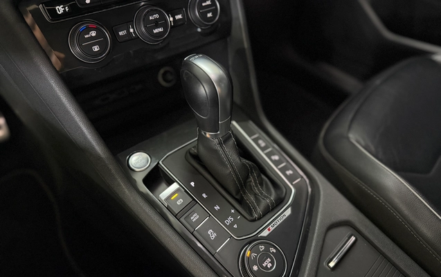 imagem-https://www.socarrao.com.br/sc-vehicle-images-prod/3924157/1789689344537-953f9310-aa8b-42b1-af52-ac8975dcc784.jpg
