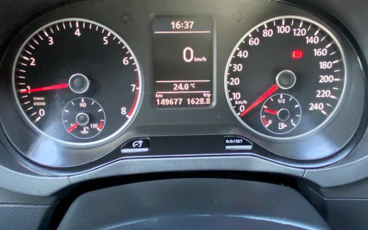 imagem-https://www.socarrao.com.br/sc-vehicle-images-prod/3925457/1789692517946-MzIzMi5qcGVn.jpeg
