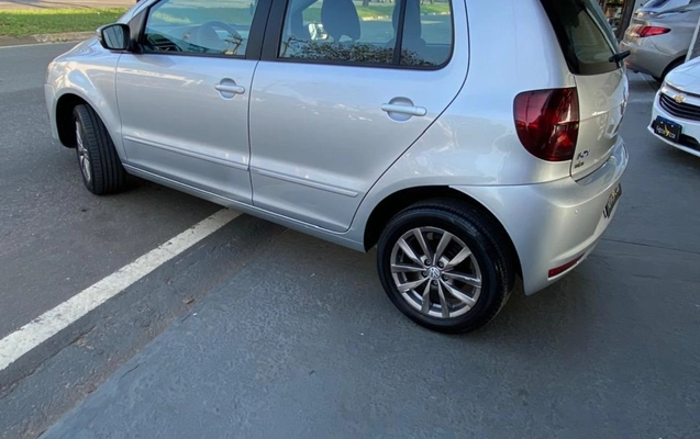 imagem-https://www.socarrao.com.br/sc-vehicle-images-prod/3925457/1789692518223-V2hhdHNBcHAgSW1hZ2UgMjAyNi0wOS0xNyBhdCAxNi41Ni40OTUzLmpwZWc.jpeg