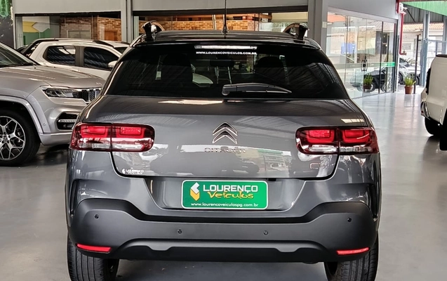 imagem-https://www.socarrao.com.br/sc-vehicle-images-prod/3926638/1789763399020-tQuzh7NnZTyO3ffM6uI46Yy2IsYM2I6n.jpg