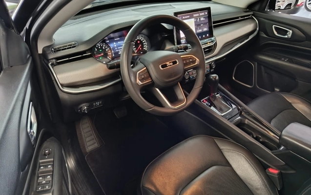 imagem-https://www.socarrao.com.br/sc-vehicle-images-prod/3926663/1790000344599-1wy421QaQquCzP7LN0WNS1cTVqJT54q8.jpg
