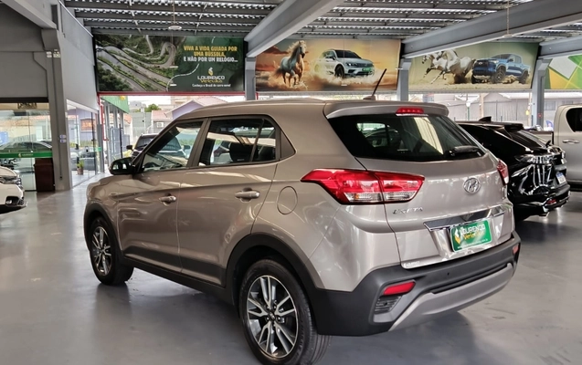 imagem-https://www.socarrao.com.br/sc-vehicle-images-prod/3926760/1789839246661-Te9gC0Rl08lGjCYU10LCA06pY6QmpW70.jpg