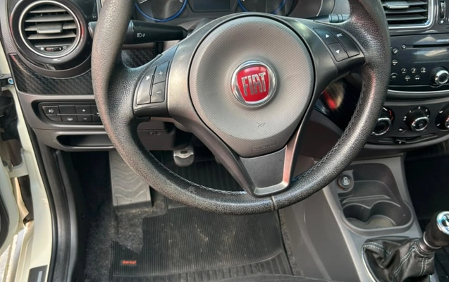 imagem-https://www.socarrao.com.br/sc-vehicle-images-prod/3926834/1789696040013-V2hhdHNBcHAgSW1hZ2UgMjAyNi0wOS0xNyBhdCAxMy4yMS4zNyAoMikuanBlZw.jpeg