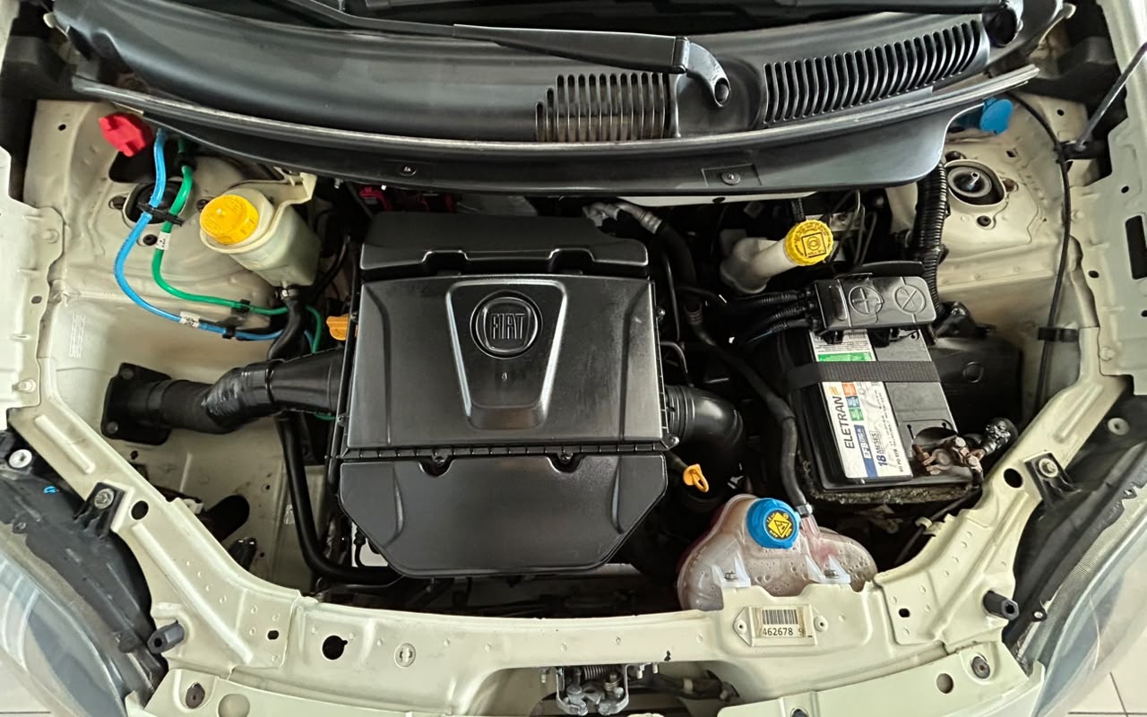 imagem-https://www.socarrao.com.br/sc-vehicle-images-prod/3926834/1789696040947-V2hhdHNBcHAgSW1hZ2UgMjAyNi0wOS0xNyBhdCAxMy4yMS4zNyAoMTApLmpwZWc.jpeg