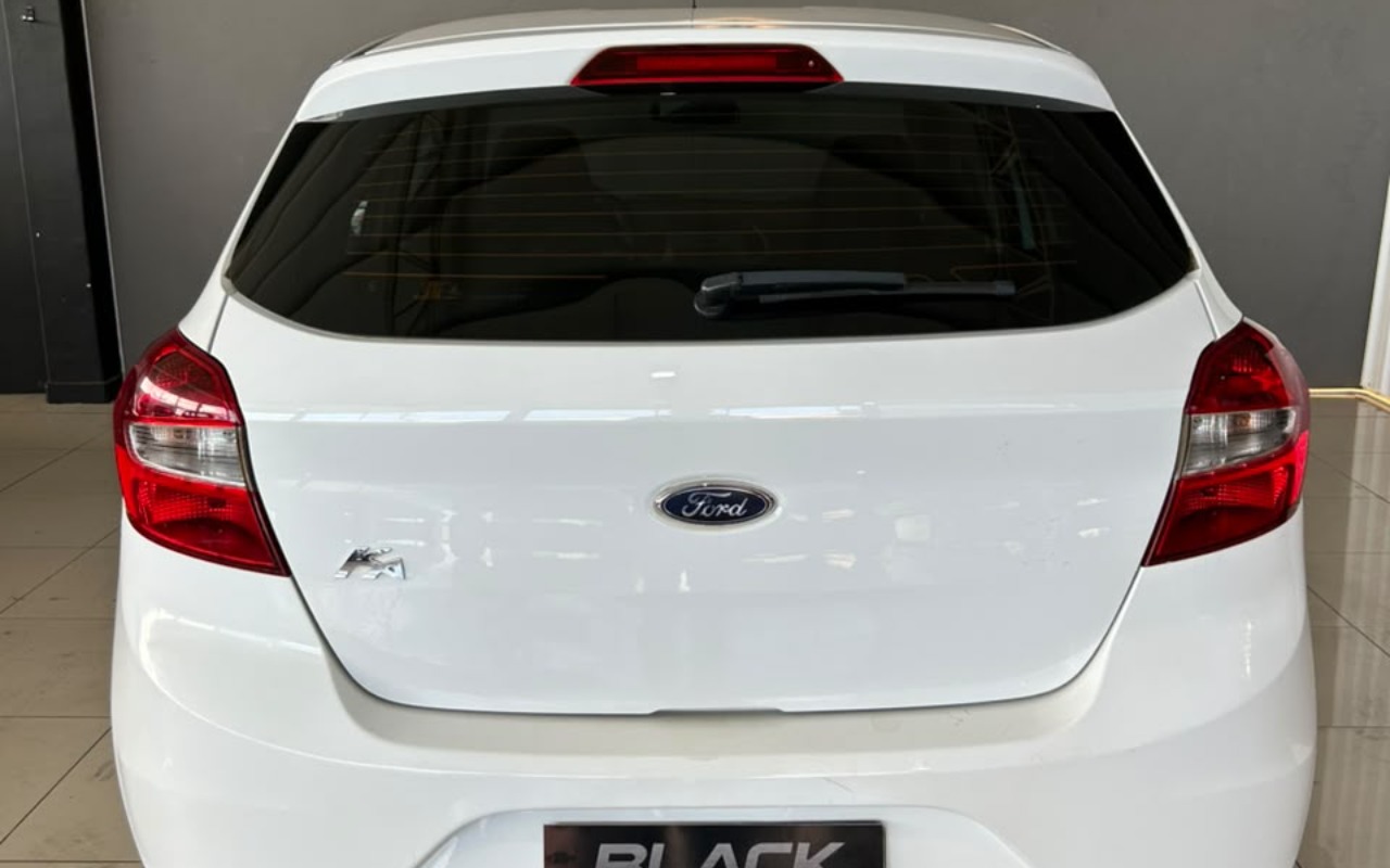 imagem-https://www.socarrao.com.br/sc-vehicle-images-prod/3927891/1789698760239-V2hhdHNBcHAgSW1hZ2UgMjAyNi0wOS0xNyBhdCAxNC4xNC4wMiAoMykuanBlZw.jpeg