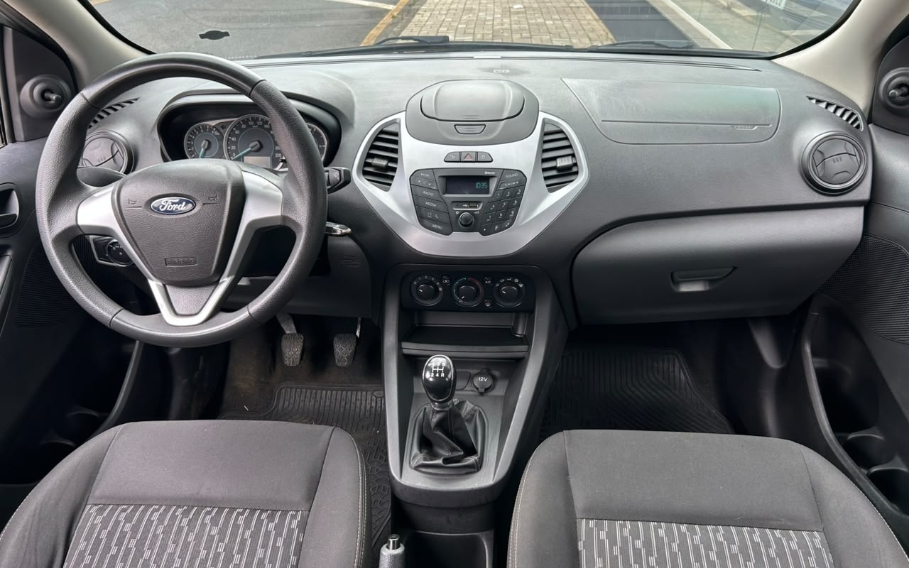 imagem-https://www.socarrao.com.br/sc-vehicle-images-prod/3927891/1789698760597-V2hhdHNBcHAgSW1hZ2UgMjAyNi0wOS0xNyBhdCAxNC4xNC4wMiAoOCkuanBlZw.jpeg