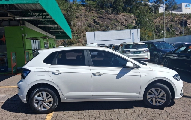 imagem-https://www.socarrao.com.br/sc-vehicle-images-prod/3930334/1789706923026-2_123308.jpg