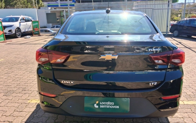 imagem-https://www.socarrao.com.br/sc-vehicle-images-prod/3930682/1789707290055-2_033701.jpg