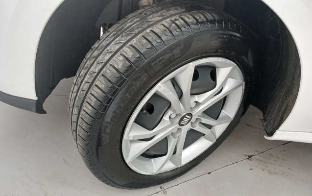 imagem-https://www.socarrao.com.br/sc-vehicle-images-prod/3931279/1789708122187-1_110029.jpg