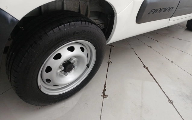 imagem-https://www.socarrao.com.br/sc-vehicle-images-prod/3931439/1789708304615-2_035445.jpg