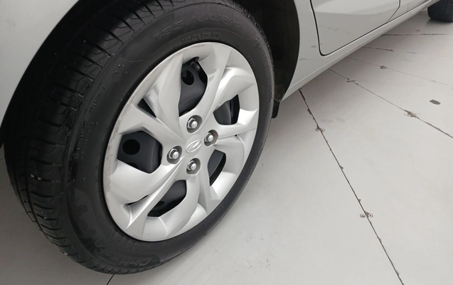 imagem-https://www.socarrao.com.br/sc-vehicle-images-prod/3931542/1789708373397-1_033846.jpg