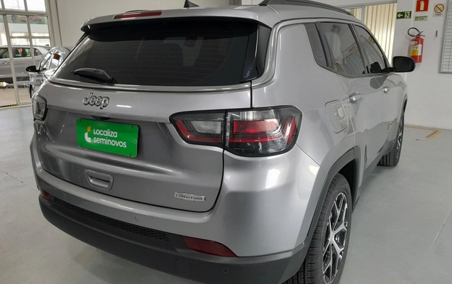 imagem-https://www.socarrao.com.br/sc-vehicle-images-prod/3931762/1789708635169-1_054521.jpg