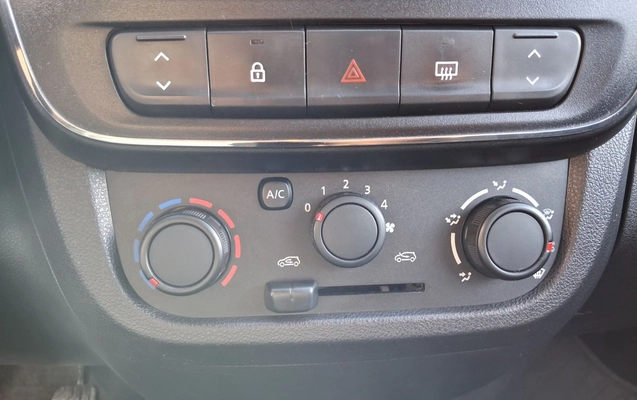 imagem-https://www.socarrao.com.br/sc-vehicle-images-prod/3931765/1789708647528-2_044837.jpg