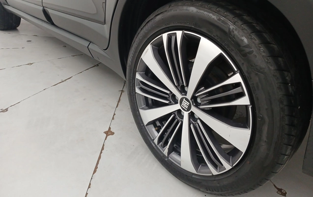 imagem-https://www.socarrao.com.br/sc-vehicle-images-prod/3932119/1789709368410-1_020348.jpg