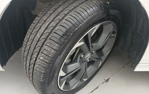 imagem-https://www.socarrao.com.br/sc-vehicle-images-prod/3932133/1789709374898-1_030708.jpg