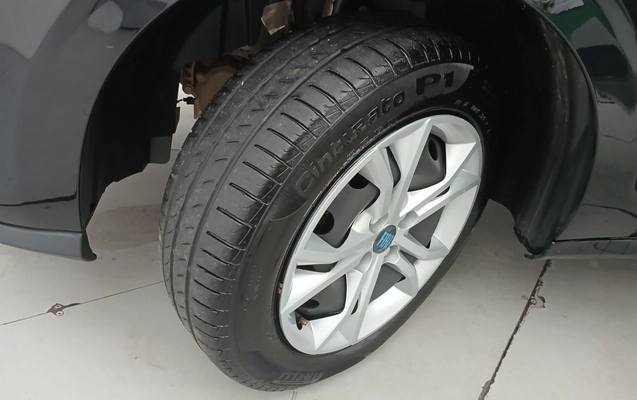 imagem-https://www.socarrao.com.br/sc-vehicle-images-prod/3932189/1789709420093-1_034650.jpg