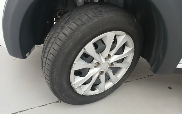 imagem-https://www.socarrao.com.br/sc-vehicle-images-prod/3932258/1789709475001-2_085557.jpg