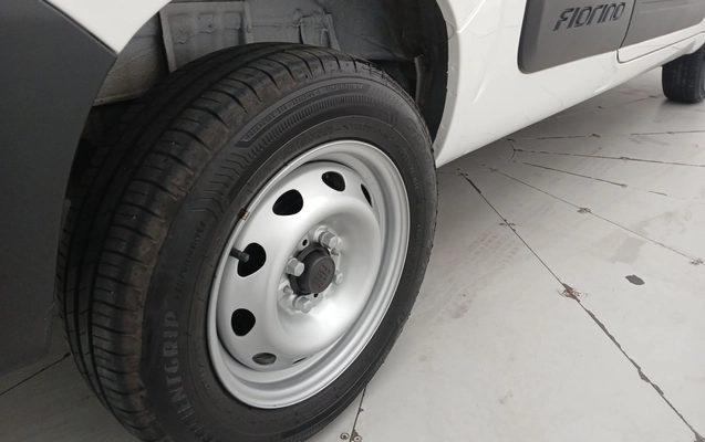 imagem-https://www.socarrao.com.br/sc-vehicle-images-prod/3932399/1789709584581-1_042602.jpg